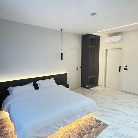 Otel Vv Luxe *